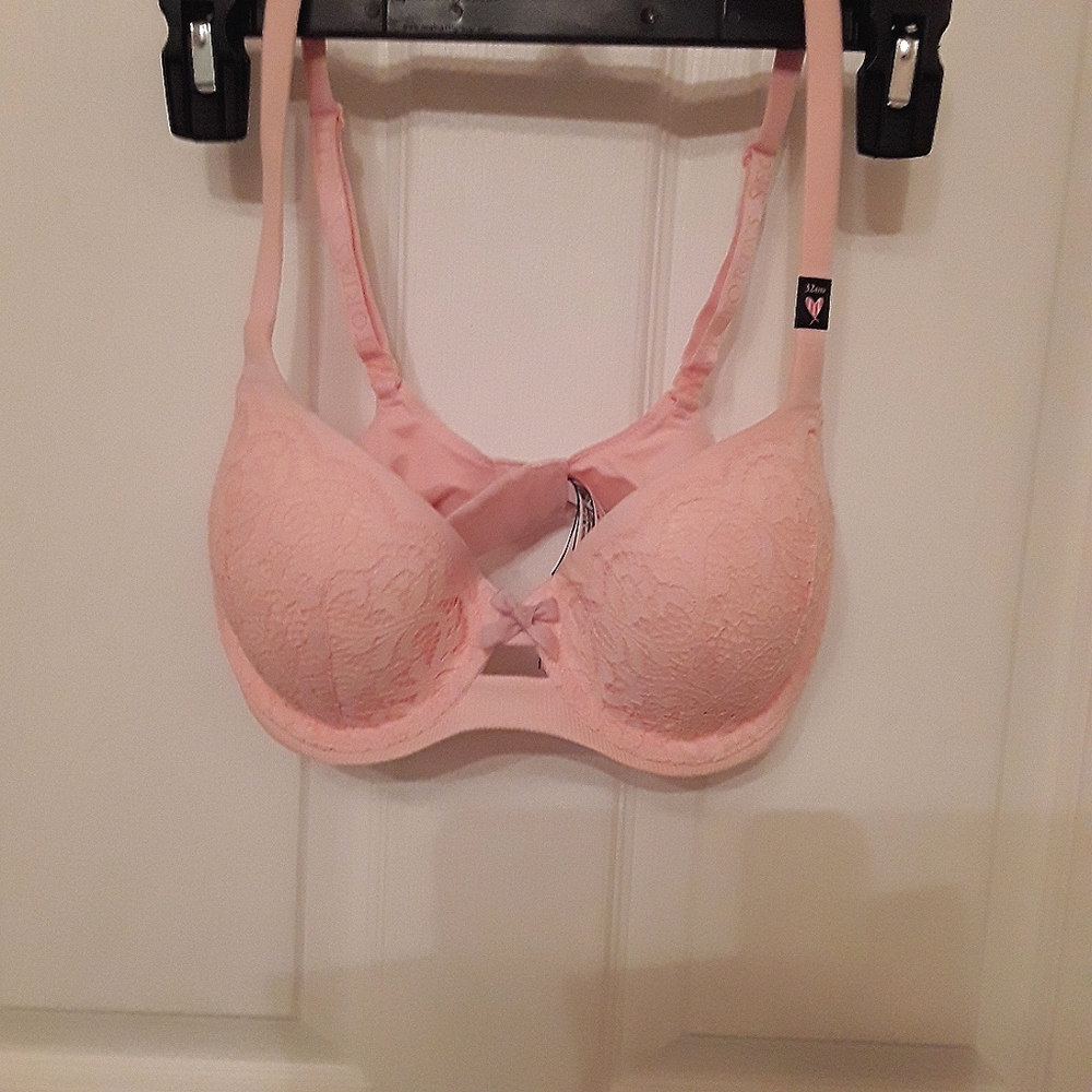 Victoria's Secret Body by Victoria Lined Demi Bra 32DD